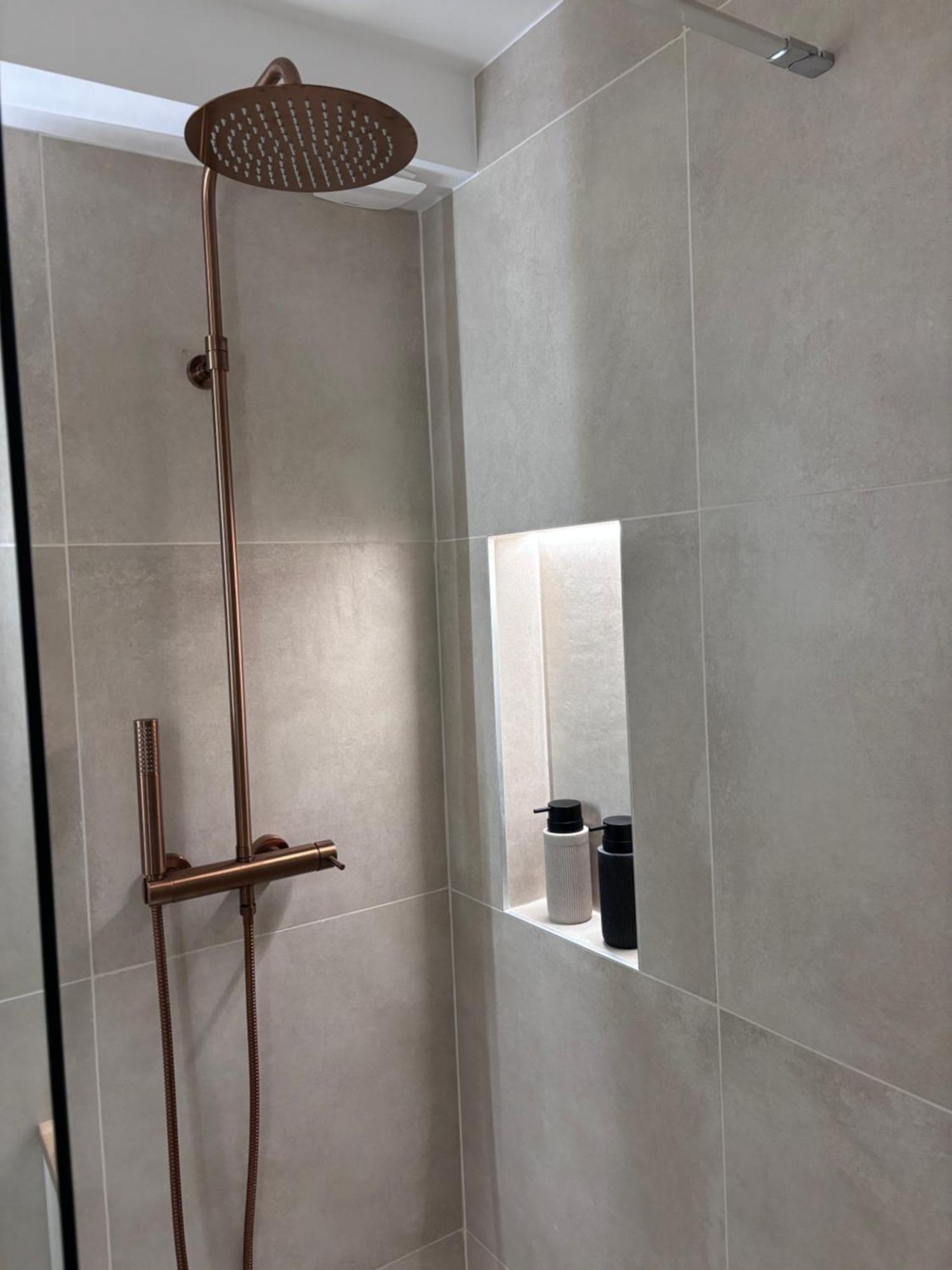 Charmant Appartement Au Coeur De Villeneuve Loubet Exterior photo